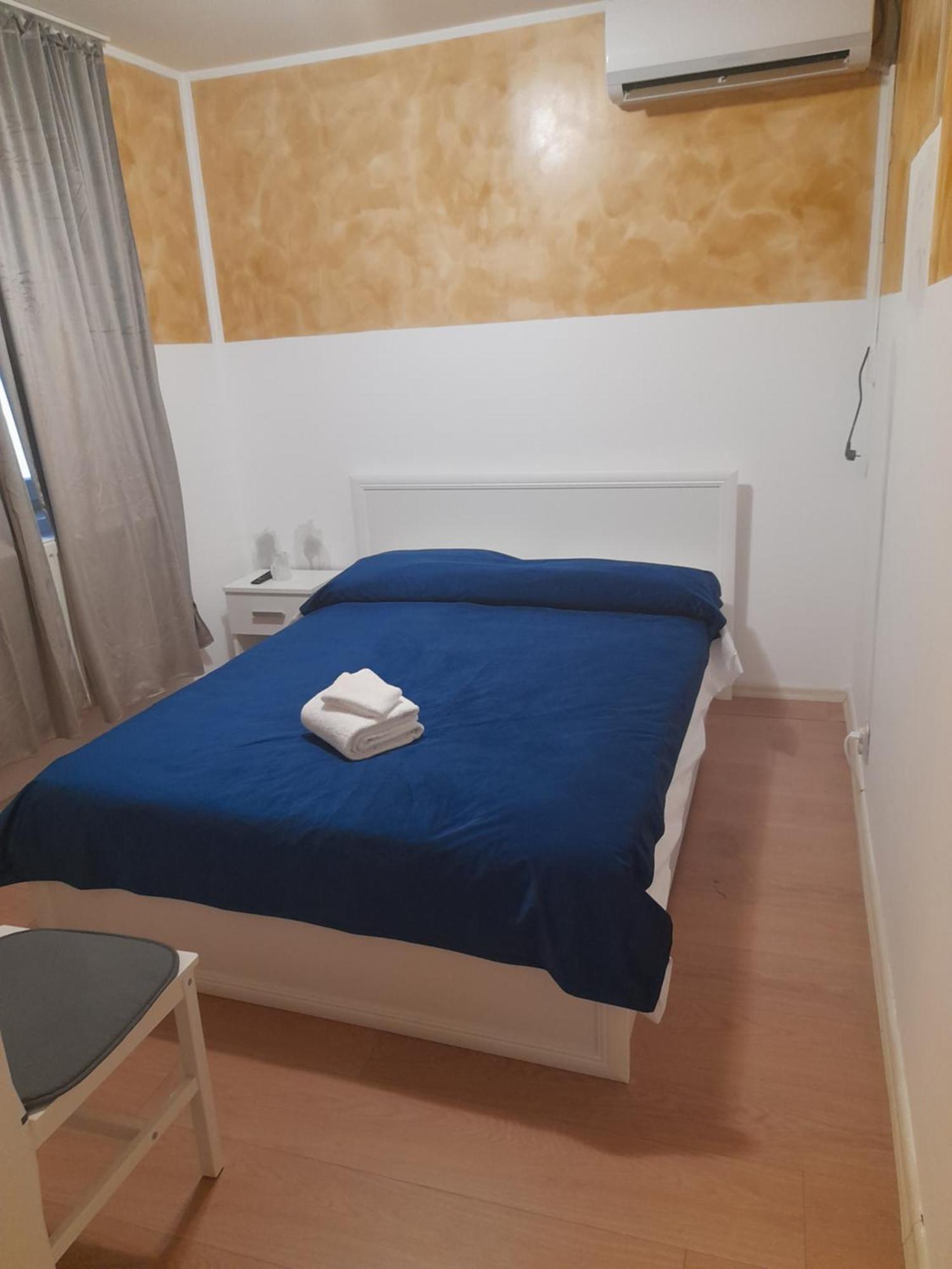 Cazare Alfredo Craiova Buitenkant foto